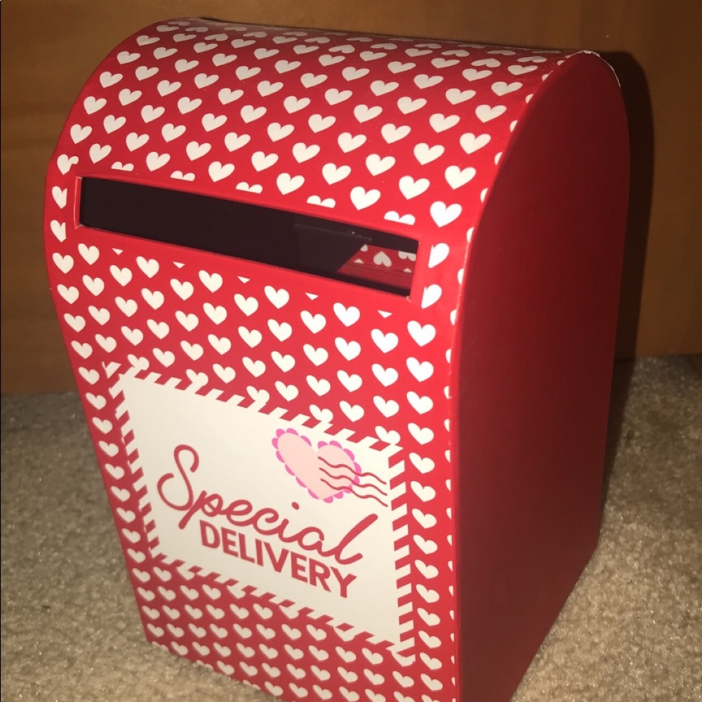 Valentine’s Day Special Delivery Box